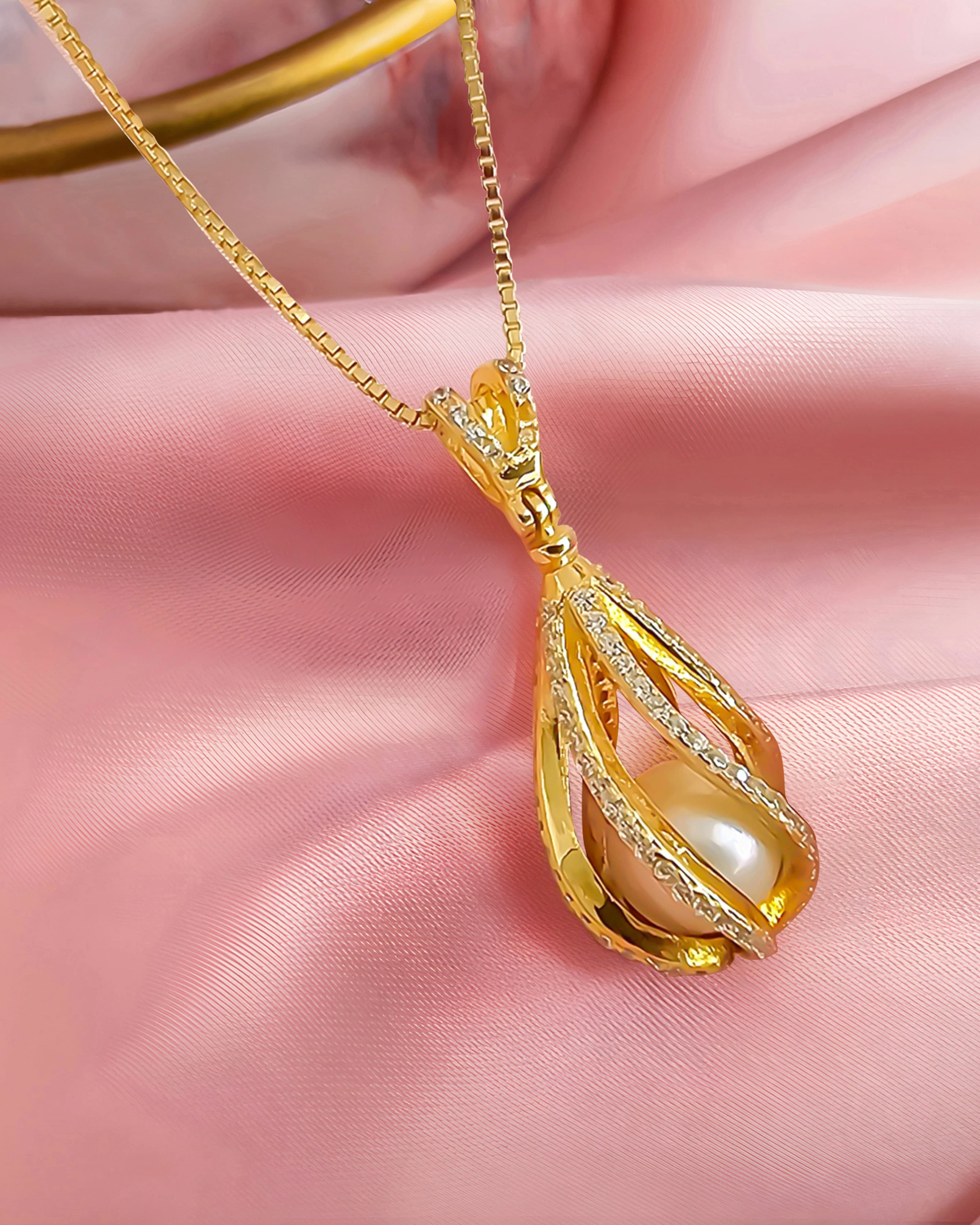 Caged Memories Pearl Necklace
